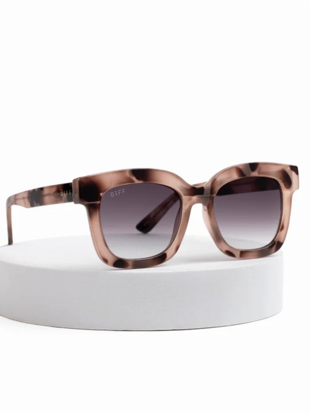 Diff Eyewear  Makay Sunglasses Cream Tortoise & Grey Gradient NWT